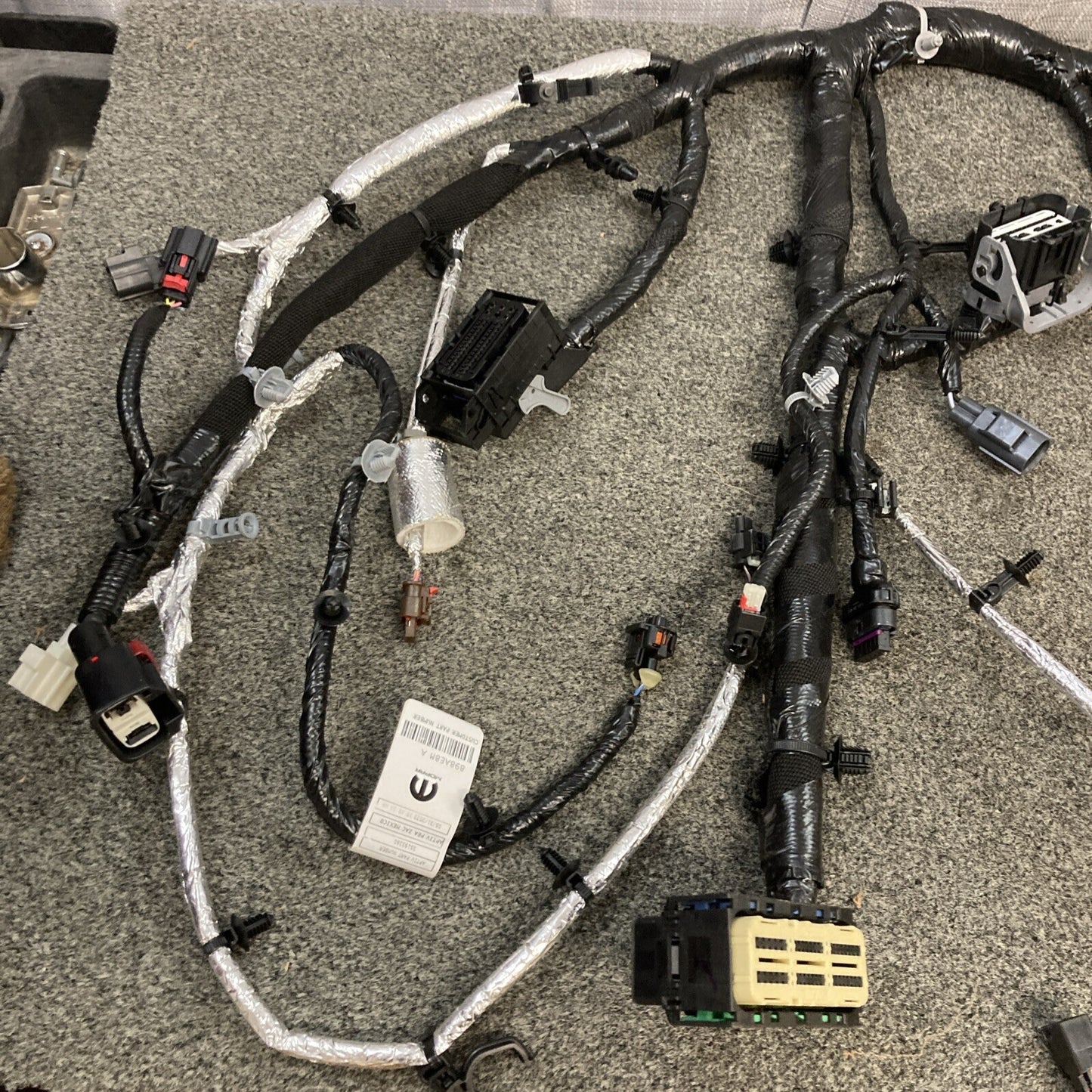 NEW  GENUINE MOPAR 68359898AE POWER TRAIN WIRING