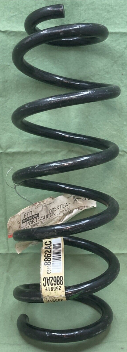 NEW GENUINE MOPAR 5168862AC Coil Spring Right Front FITS Chrysler 300