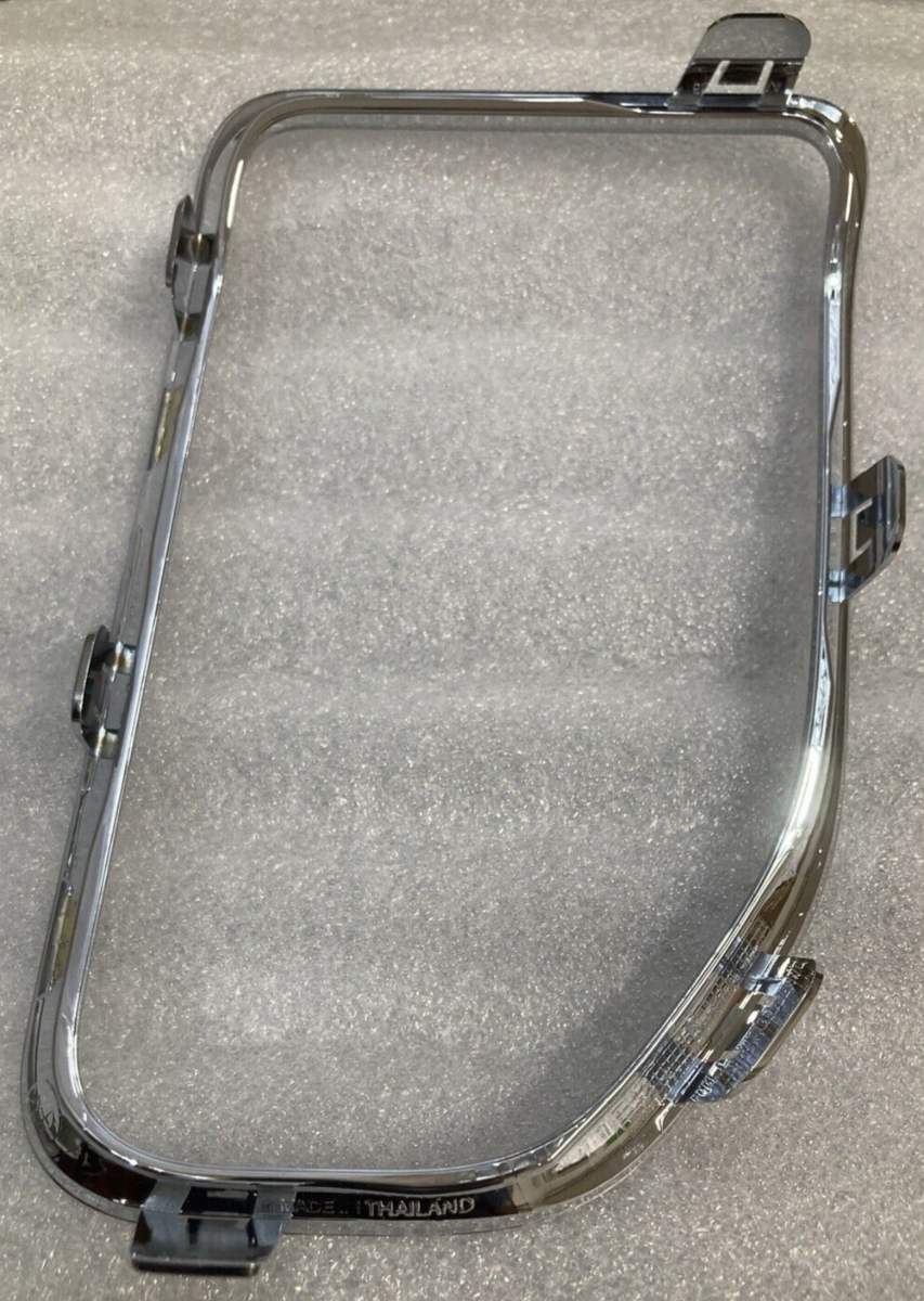 NEW GENUINE MOPAR 68543890AA Radiator Grille Trim Ring Kit FITS JEEP