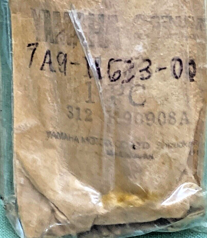 NEW GENUINE YAMAHA 7A9-11633-00 PISTON PIN
