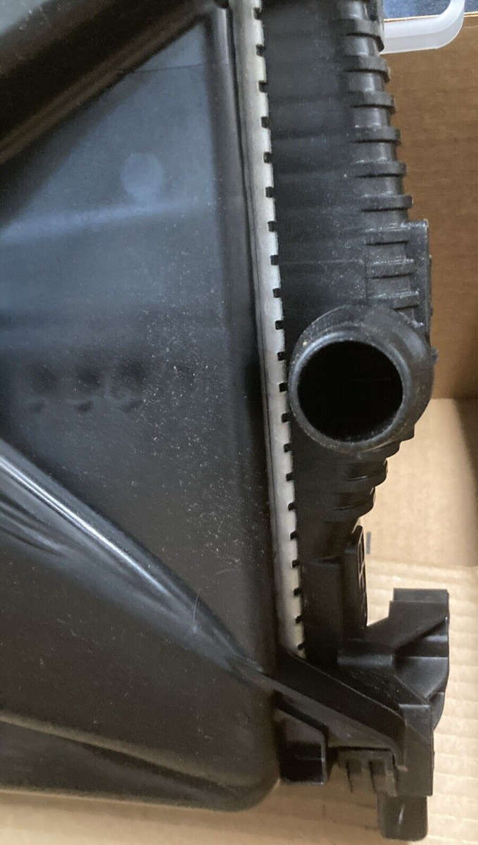 NEW GENUINE MOPAR 68399024AC Cooling Module FITS 2019-2020 Jeep Cherokee