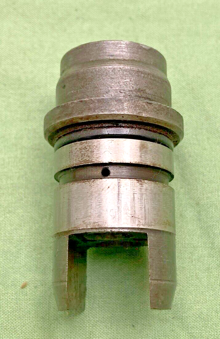 NEW REPLACES TRIUMPH 70-9352 INLET TAPPET GUIDE BLOCK 1969-82