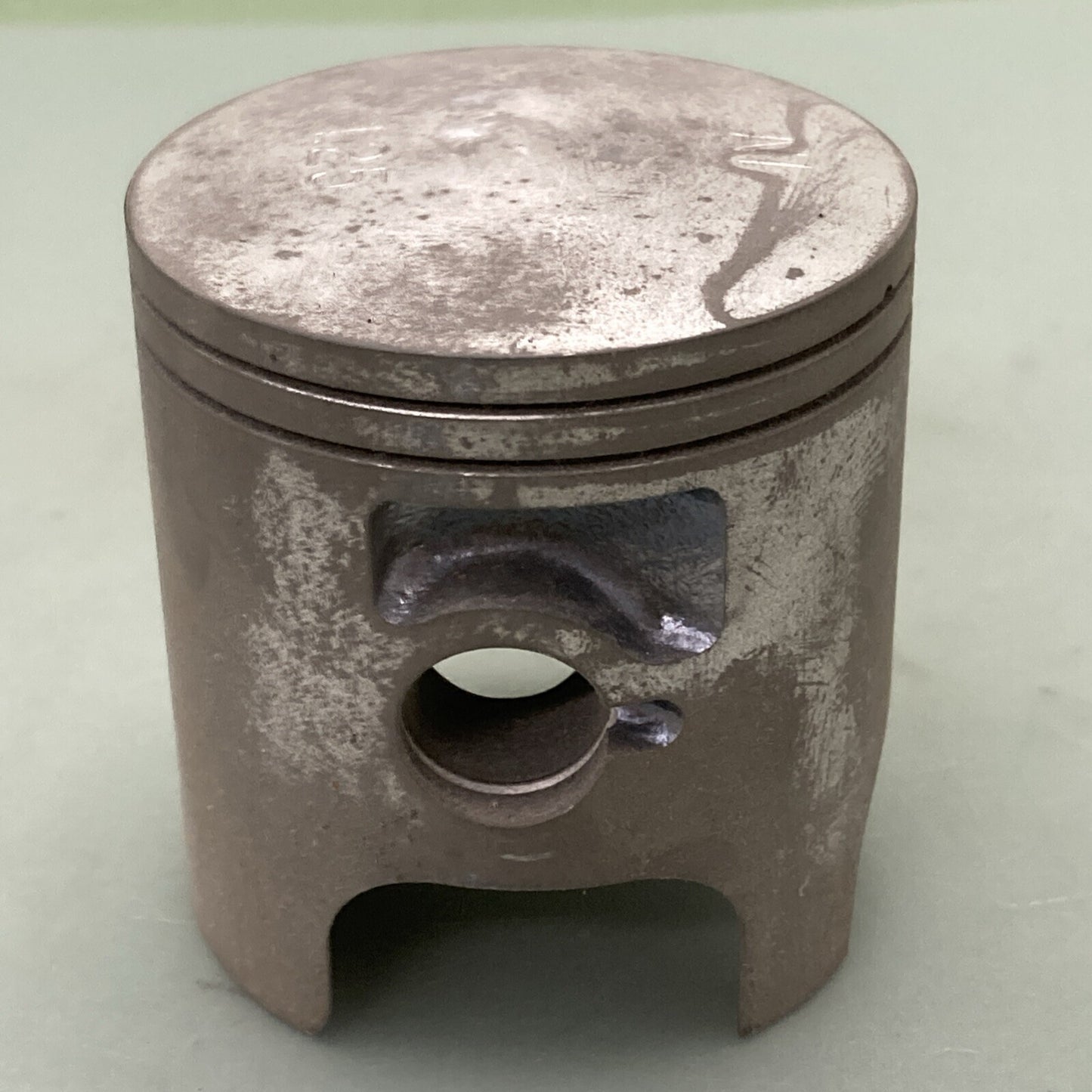 NEW GENUINE RC SERIES 05-6850 PISTON KIT CR125 1985 1.25MM O.S INCOMPLETE