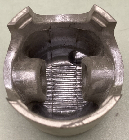 NEW GENUINE RC SERIES 05-6851 PISTON KIT PISTON & RINGS ONLY