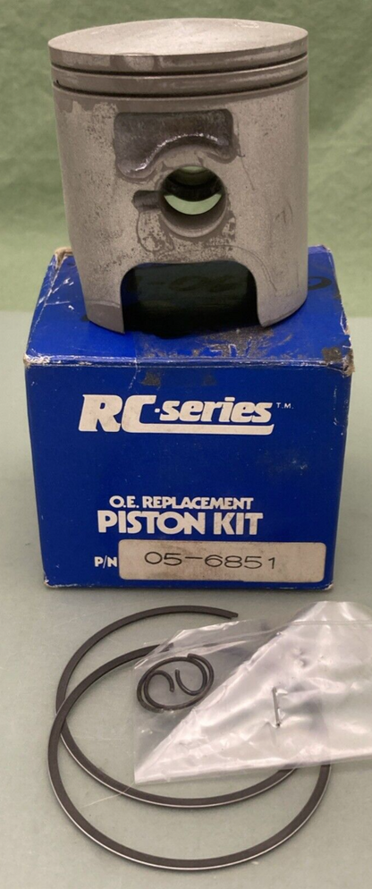 NEW GENUINE RC SERIES 05-6851 PISTON KIT PISTON & RINGS ONLY
