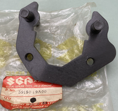 NEW GENUINE SUZUKI 59150-19A00 Carrier, Lh