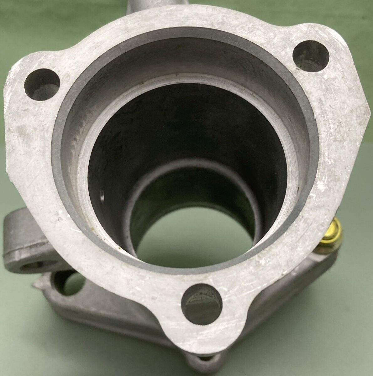 NEW GENUINE SUZUKI 64720-24402 Housing, Axle Rear Wheel