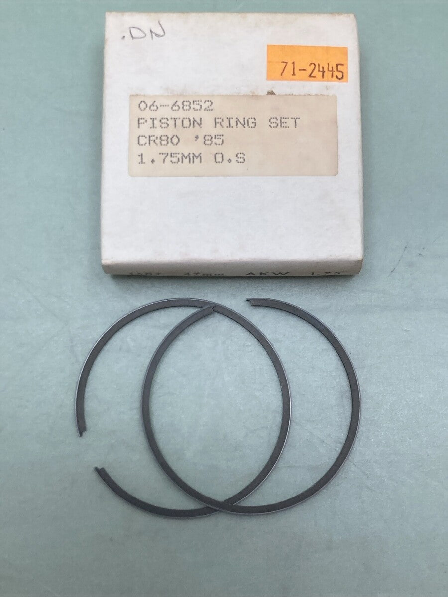 NEW REPLACES HONDA 06-6852 PISTON RING SET 1.75MM OS FITS '85 CR80