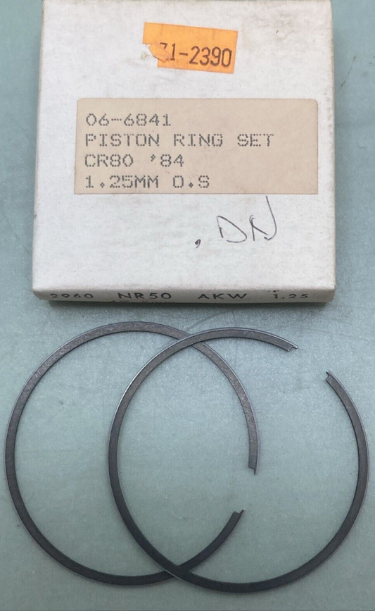 NEW REPLACES HONDA 06-6841 PISTON RING SET 1.25MM OS FITS '84 CR80