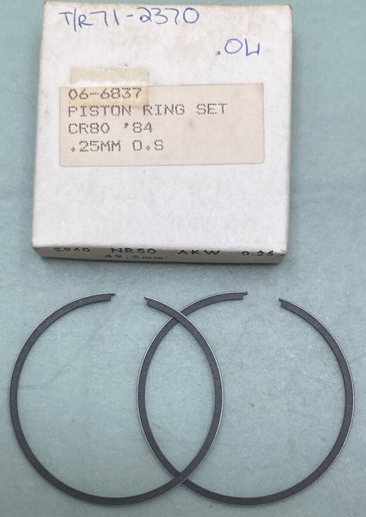 NEW REPLACES HONDA 06-6837 PISTON RING SET 0.25MM OS FITS '84 CR80