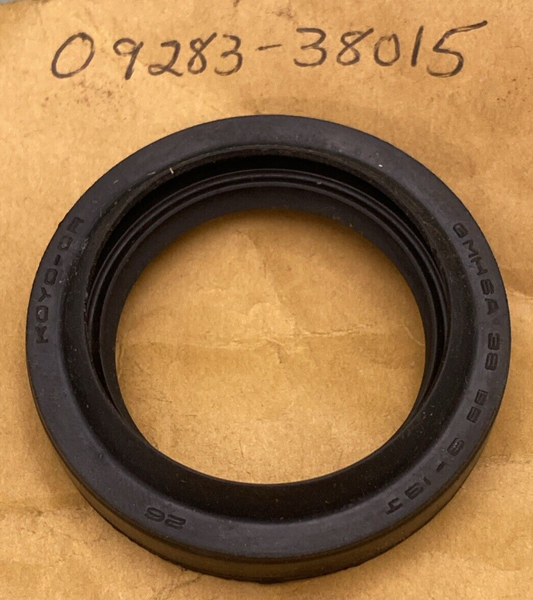 NEW REPLACES SUZUKI 09283-38015 OIL SEAL