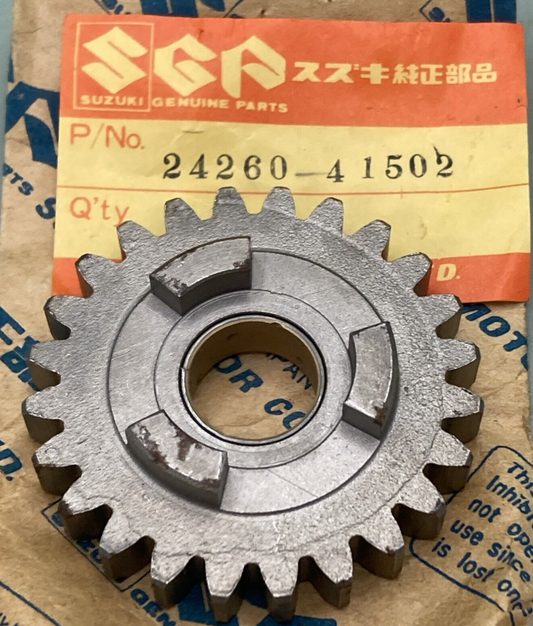 NEW GENUINE SUZUKI 24260-41502 Gear, 6TH Drive