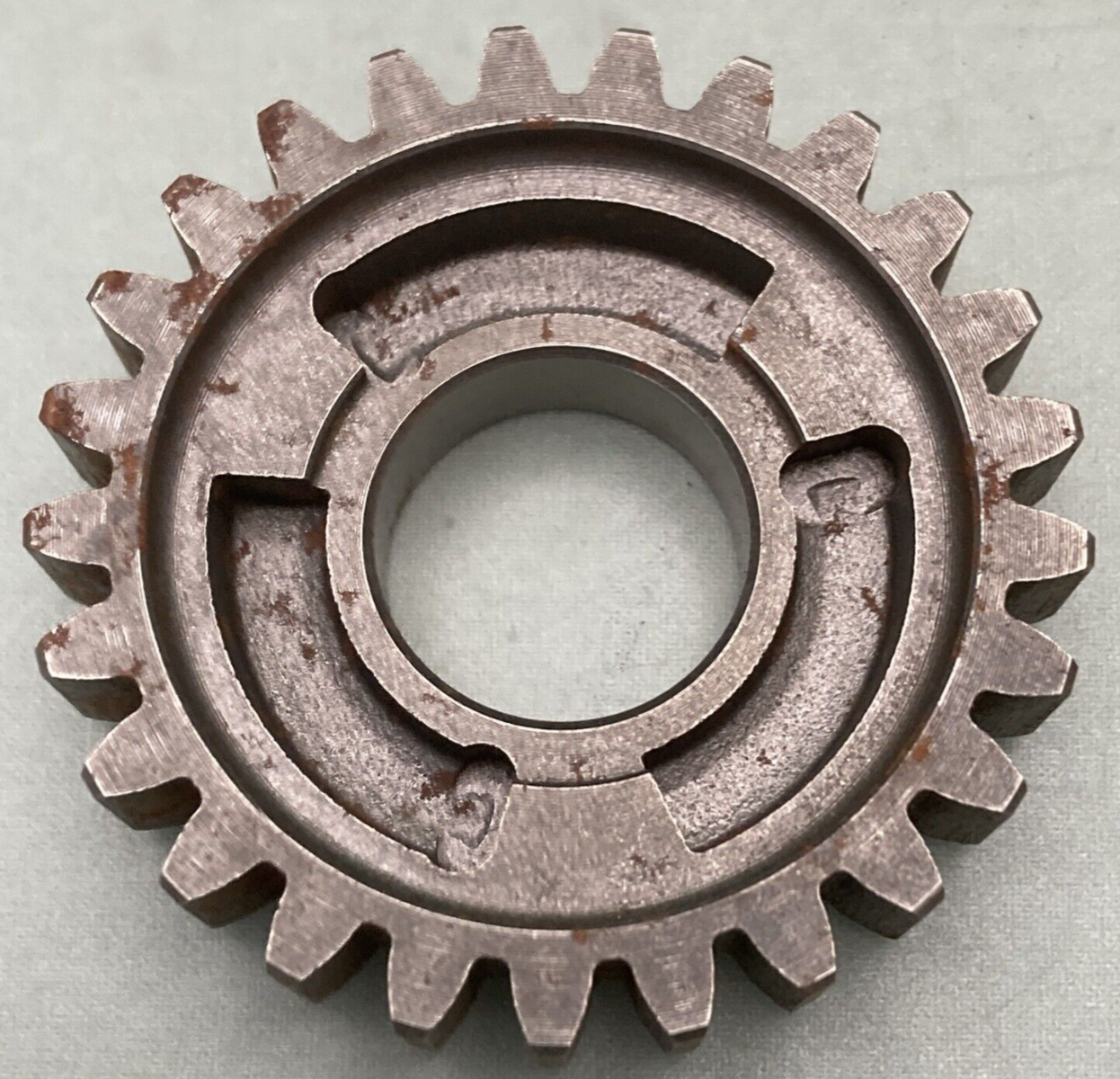 NEW GENUINE SUZUKI 24341-41303 Gear, 4TH Driven