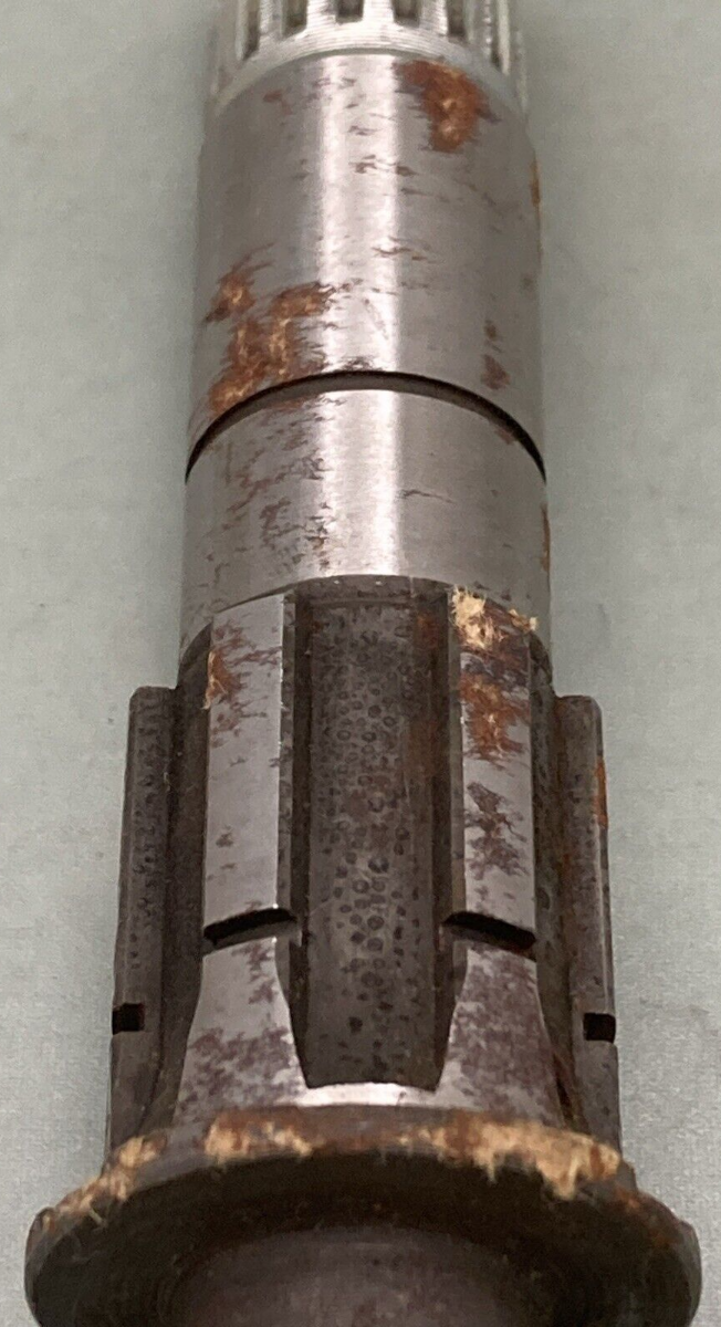 NEW GENUINE SUZUKI 26211-41201 Shaft, Kick Starter