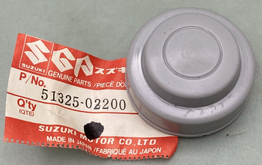 NEW GENUINE SUZUKI 51325-02200 Cap FRONT FORK