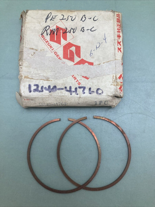 NEW GENUINE SUZUKI 12140-41760 PISTON RING SET FITS '76-'78 RM250