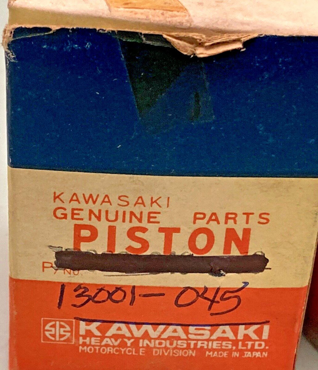 NEW GENUINE KAWASAKI 13001-045 Piston, STD