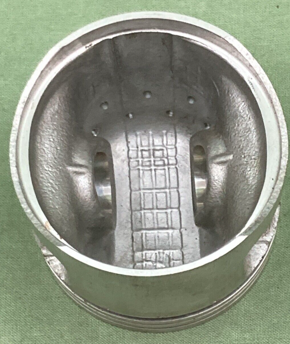 NEW GENUINE HONDA 13102-436-000 PISTON 0.25 O/S FOR '79-'00 XR100R