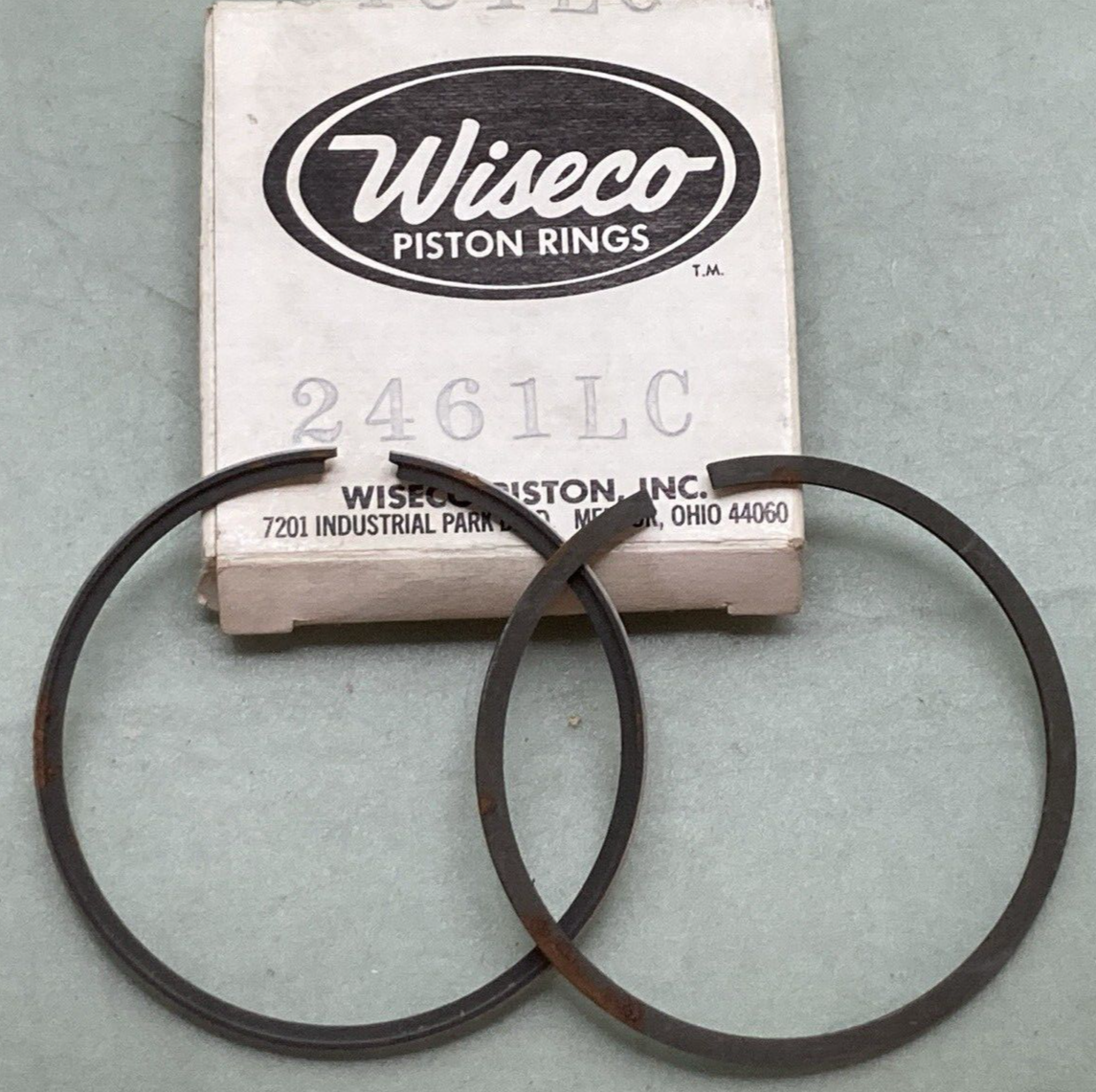 NEW WISECO 445P4 PISTON W/ CLIPS & 2461LC PISTON RINGS