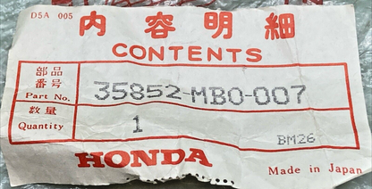 NEW GENUINE HONDA 35852-MB0-007 FUSE COVER