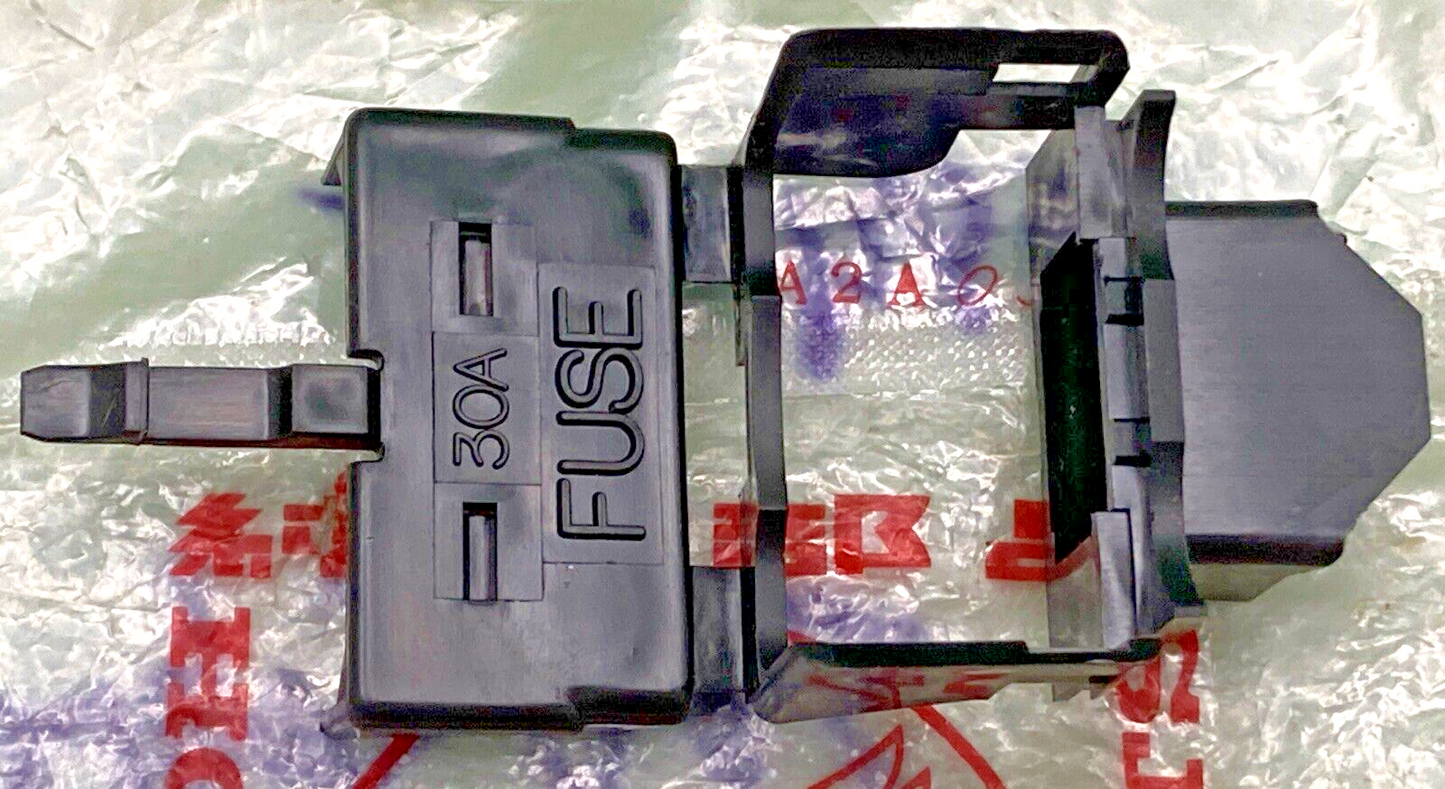 NEW GENUINE HONDA 35852-MB0-007 FUSE COVER
