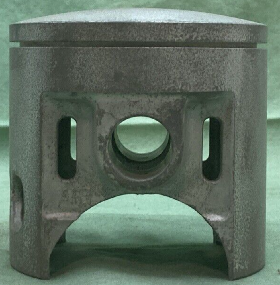 NEW GENUINE YAMAHA 365-11636-01 PISTON STD 2ND O/S