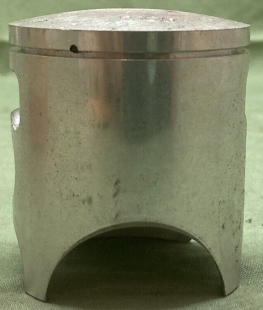 NEW GENUINE YAMAHA 329-11631-00-96 PISTON FOR TD3