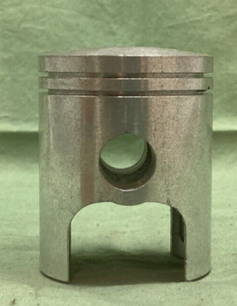 NEW GENUINE YAMAHA 280-11635-00 PISTON