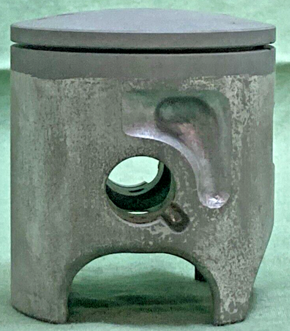 NEW GENUINE YAMAHA 39K-11635-00 PISTON 1ST 0.25 O/S
