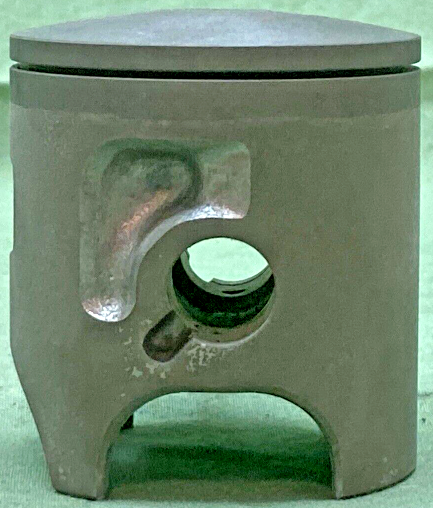 NEW GENUINE YAMAHA 39K-11636-00 PISTON 2ND 0.50 O/S