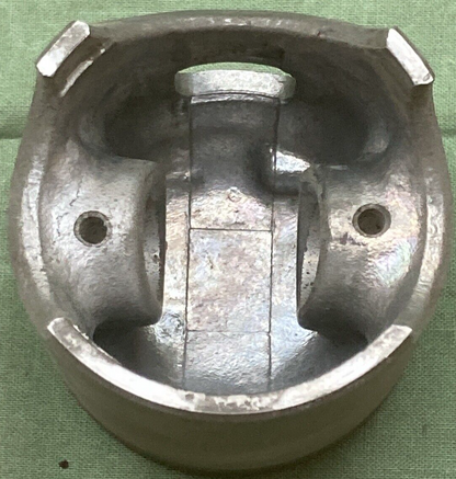 NEW GENUINE YAMAHA 39K-11636-00 PISTON 2ND 0.50 O/S