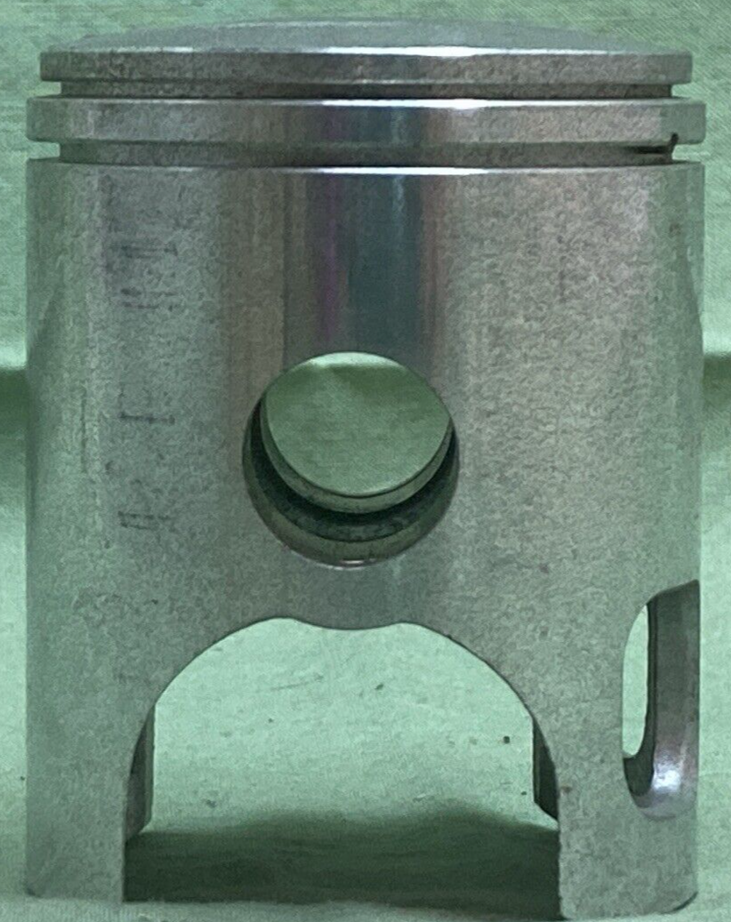 NEW GENUINE YAMAHA 361-11635-02 PISTON