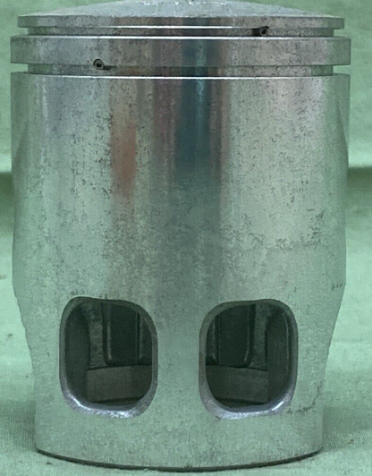 NEW GENUINE YAMAHA 361-11636-00 PISTON 2ND 0.50 O/S