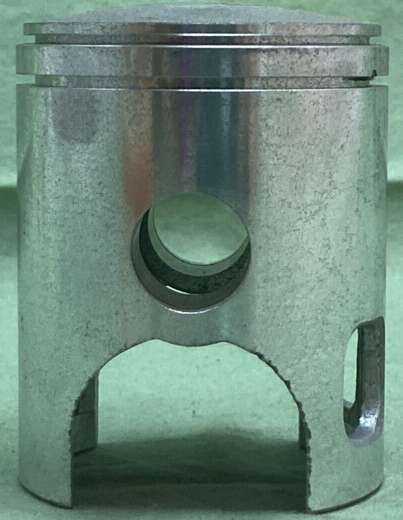 NEW GENUINE YAMAHA 361-11636-00 PISTON 2ND 0.50 O/S