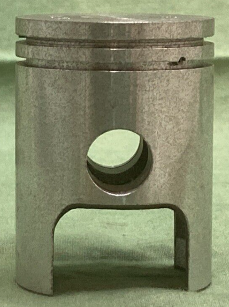 NEW GENUINE YAMAHA 327-11635-00 PISTON 1ST 0.25 O/S