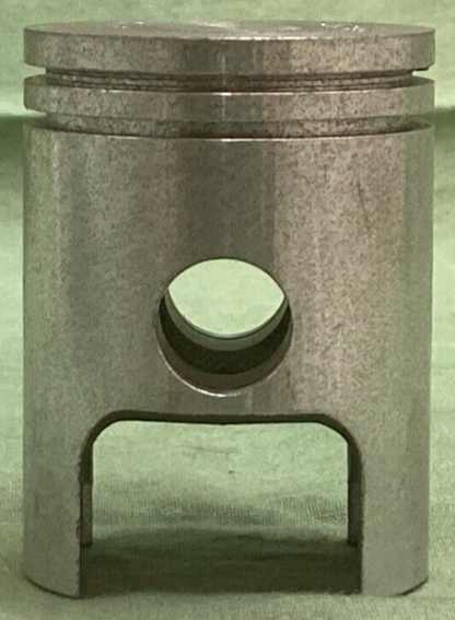 NEW GENUINE YAMAHA 327-11635-00 PISTON 1ST 0.25 O/S