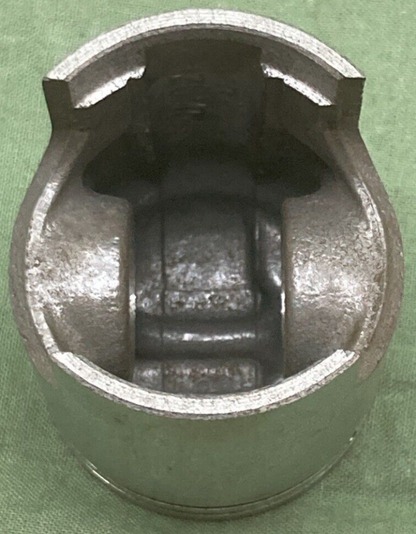 NEW GENUINE YAMAHA 327-11635-00 PISTON 1ST 0.25 O/S