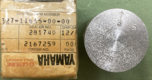 NEW GENUINE YAMAHA 327-11635-00 PISTON 1ST 0.25 O/S