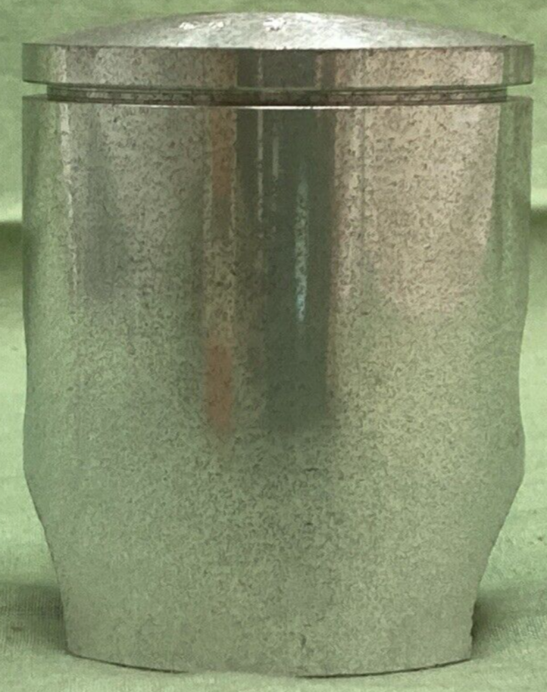 NEW GENUINE YAMAHA 335-11631-00-96 PISTON