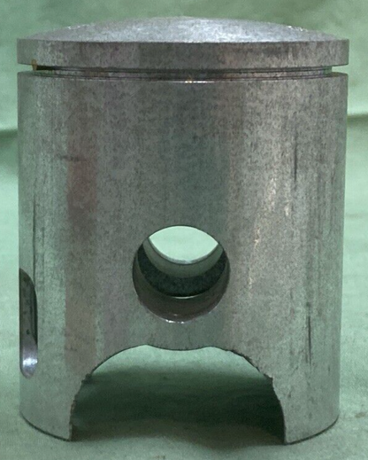 NEW GENUINE YAMAHA 335-11635-00 PISTON 1