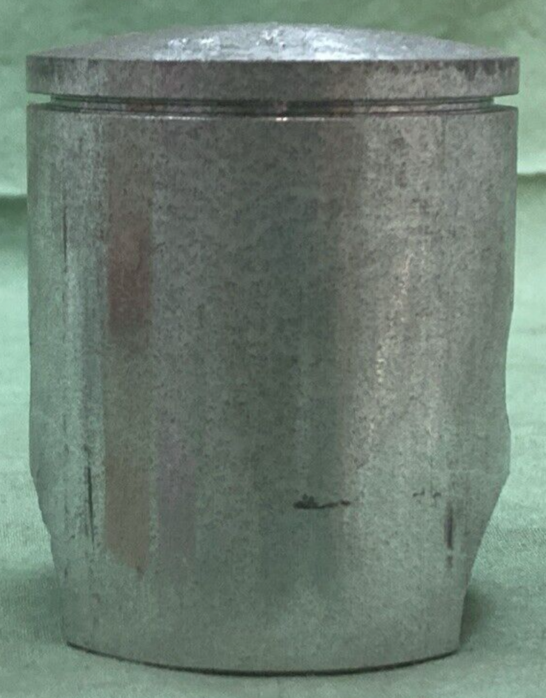 NEW GENUINE YAMAHA 335-11635-00 PISTON 1