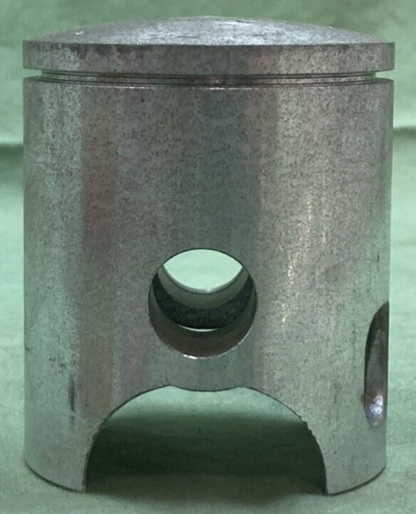 NEW GENUINE YAMAHA 335-11635-00 PISTON 1