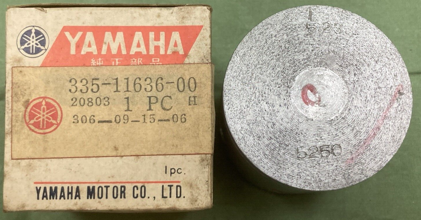 NEW GENUINE YAMAHA 335-11636-00 PISTON 2ND 0.50 O/S