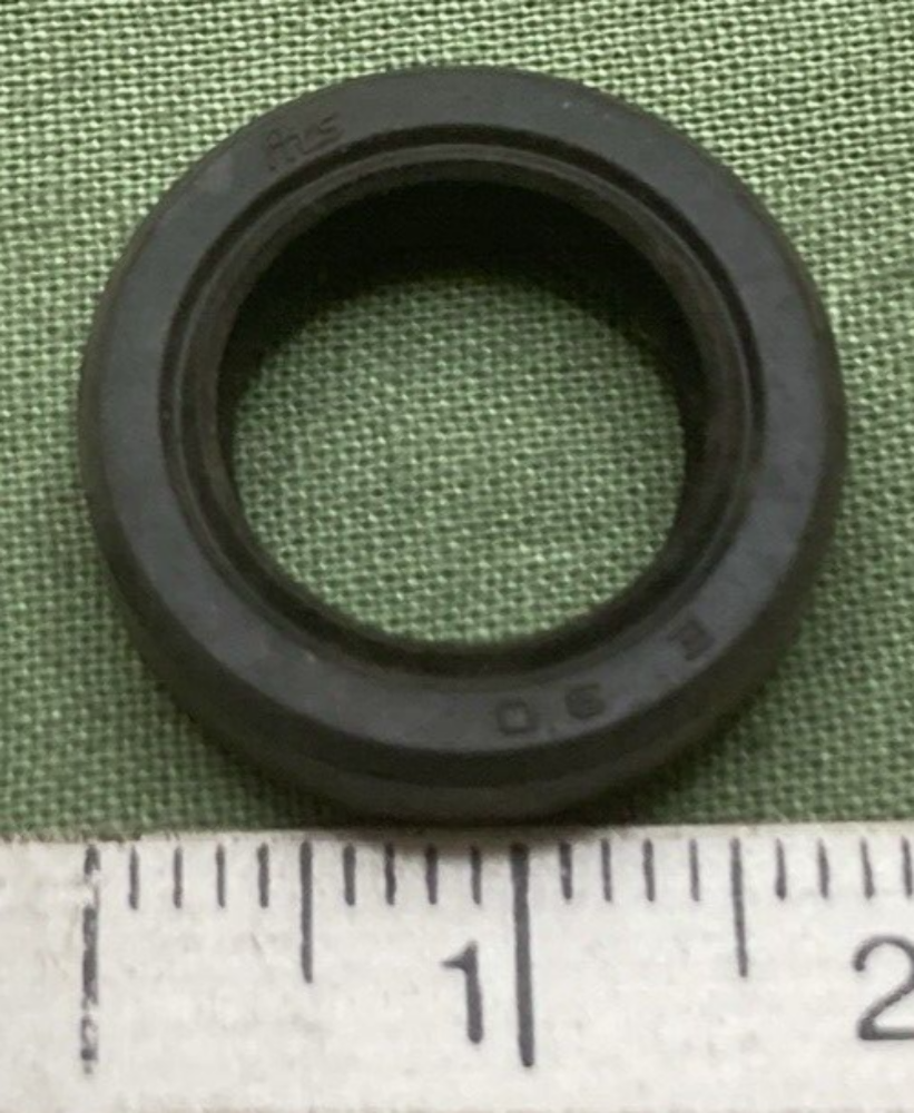 NEW GENUINE YAMAHA 93102-12224 OIL SEAL SD-Type CLUTCH