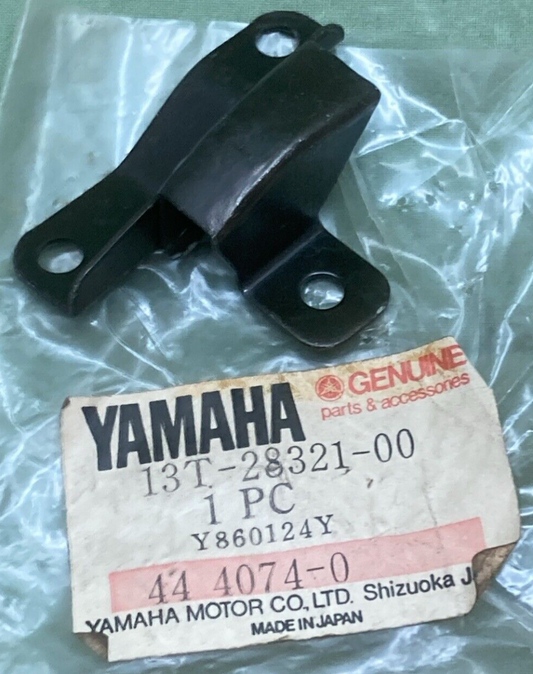 NEW GENUINE YAMAHA 13T-28321-00 STAY LEG SHIELD LH