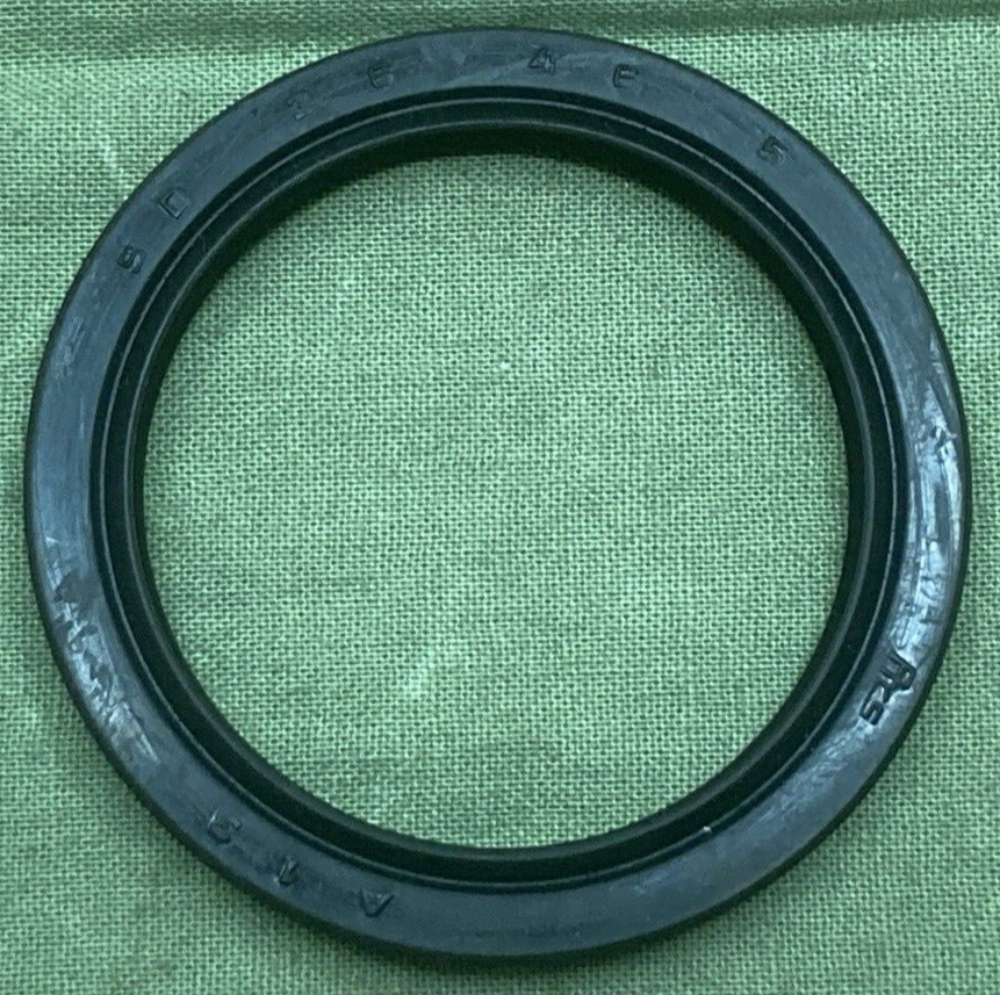 NEW GENUINE YAMAHA 93102-36057 OIL SEAL SD-TYPE TRANSMISSION