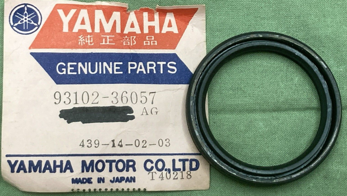 NEW GENUINE YAMAHA 93102-36057 OIL SEAL SD-TYPE TRANSMISSION