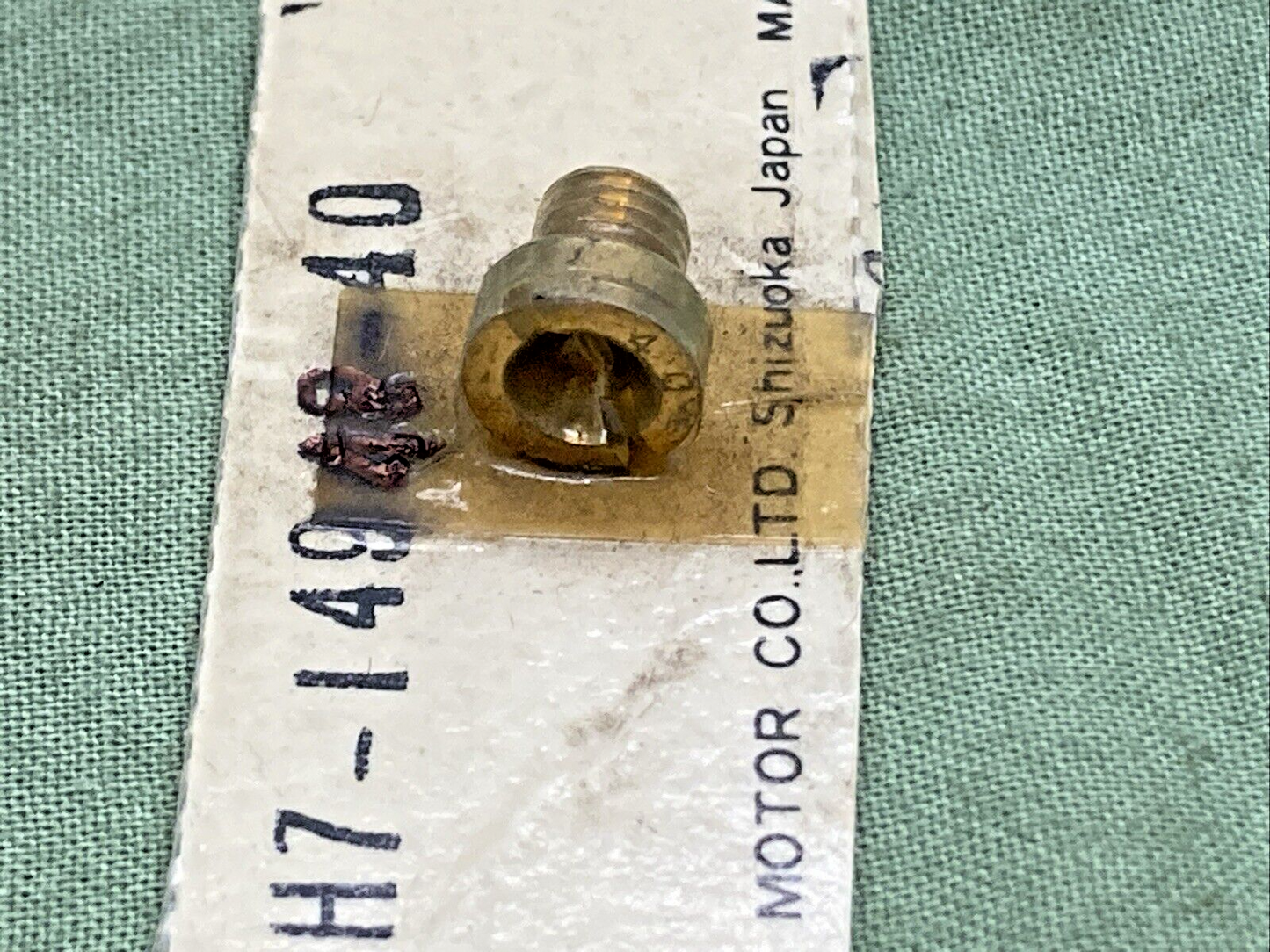 NEW GENUINE YAMAHA 4H7-14948-40 CABURETOR JET (#40)