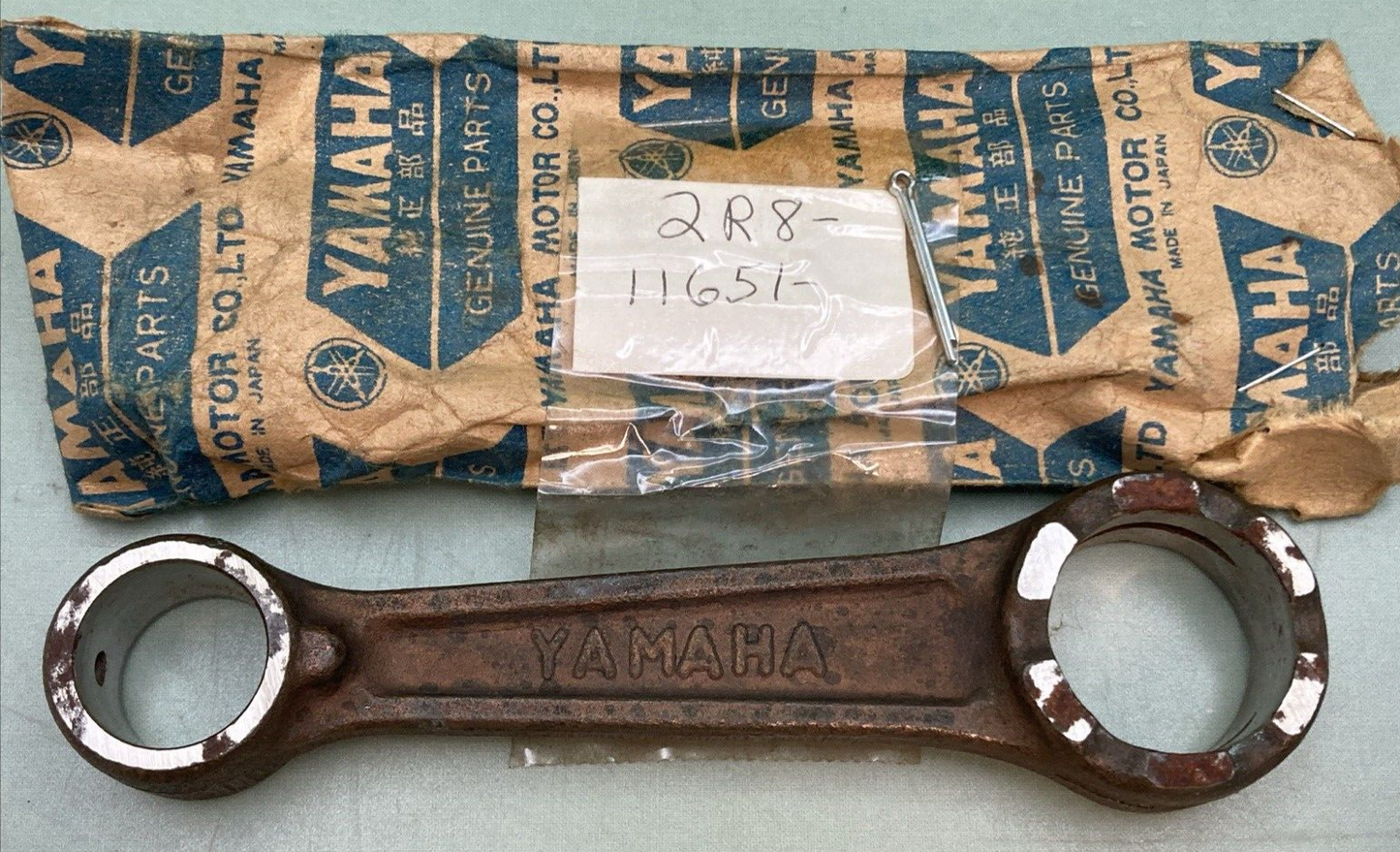 NEW GENUINE YAMAHA 2R8-11651-00 Rod, Connecting 1981 EC340E