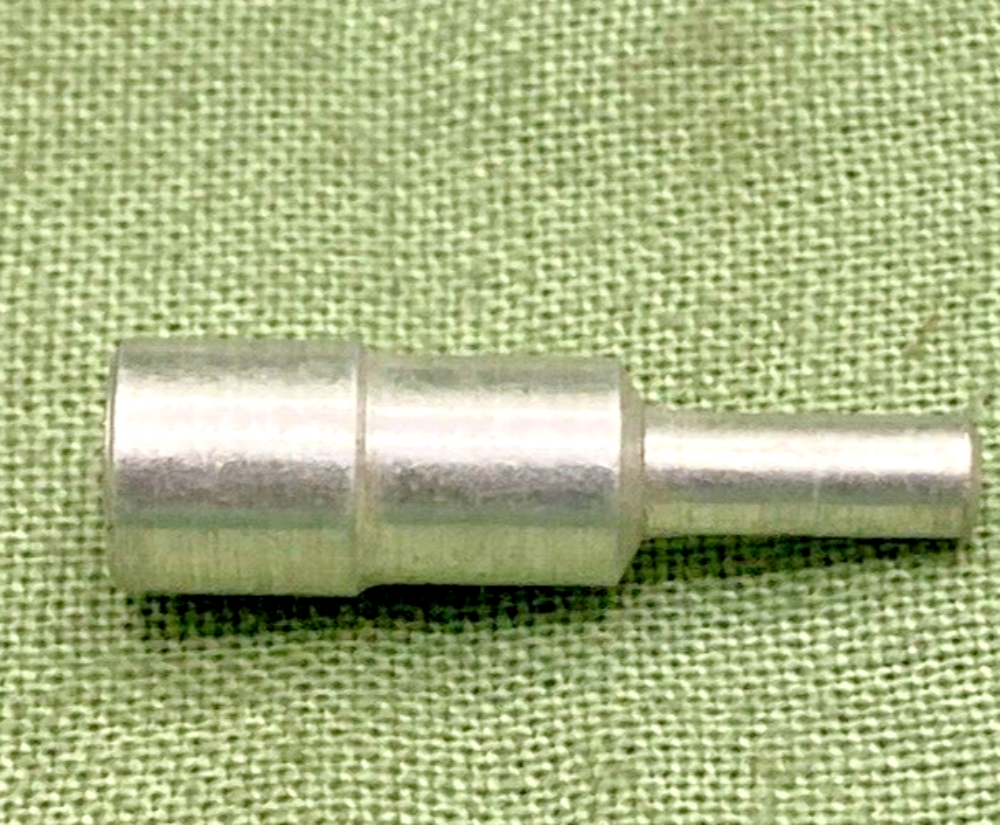 NEW REPLACES YAMAHA 137-13552-00 YA6 1966 OIL PUMP NOZZLE